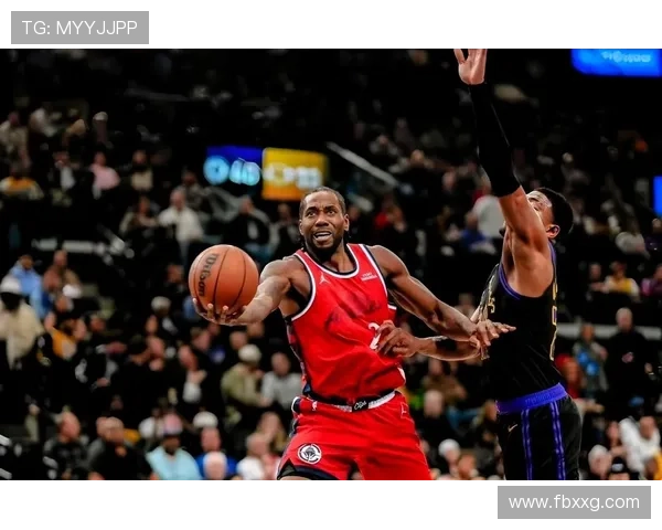 伦纳德低迷三将强势救主之大胜